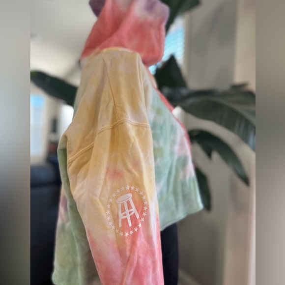 Barstool Sports Tie-Dye Hoodie Unisex Size Large HUNGOVER 🍻🥂 - Picture 9 of 10